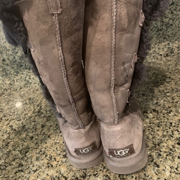 UGG Bailey Button Dark Brown Boots - Picture 3 of 5